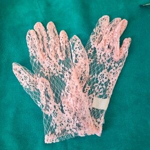 NWT Vintage pink lace gloves